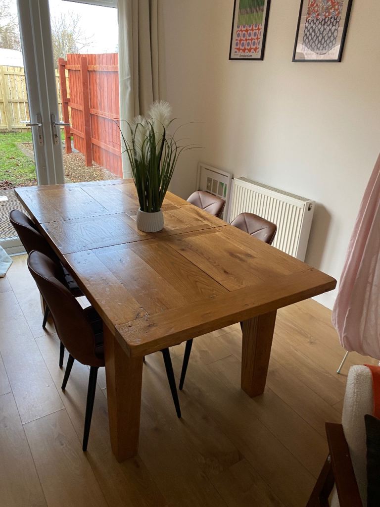 Solid oak dining table 