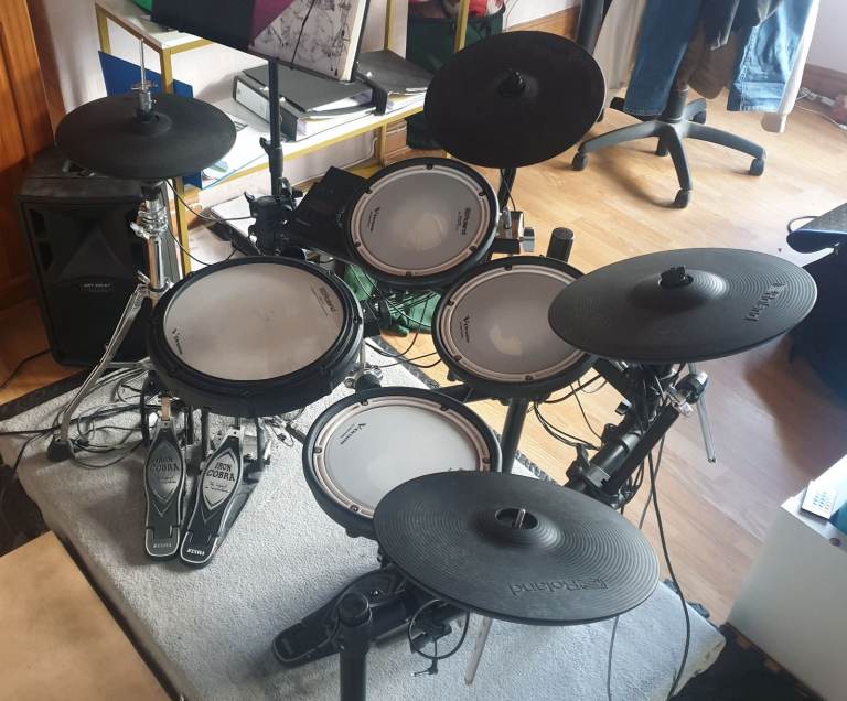 Roland TD-17KVX Electronic Drum Kit with Extras