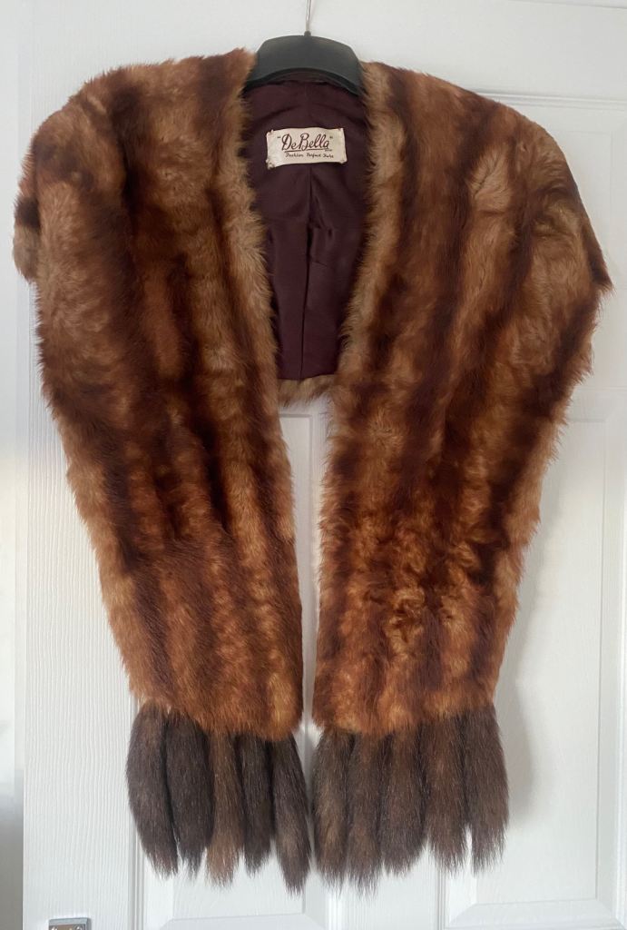 1040s/50s ladies vintage stole ex condition 