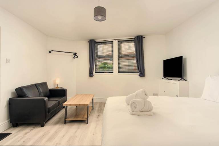 Charming 1-Bed Flat in Vibrant Redfield (ALL BILLS INCLUDED)