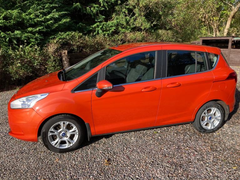 Ford, B-MAX, MPV, 2015, Semi-Auto, Titanium, 1596 (cc), 5 doors, very low milage.