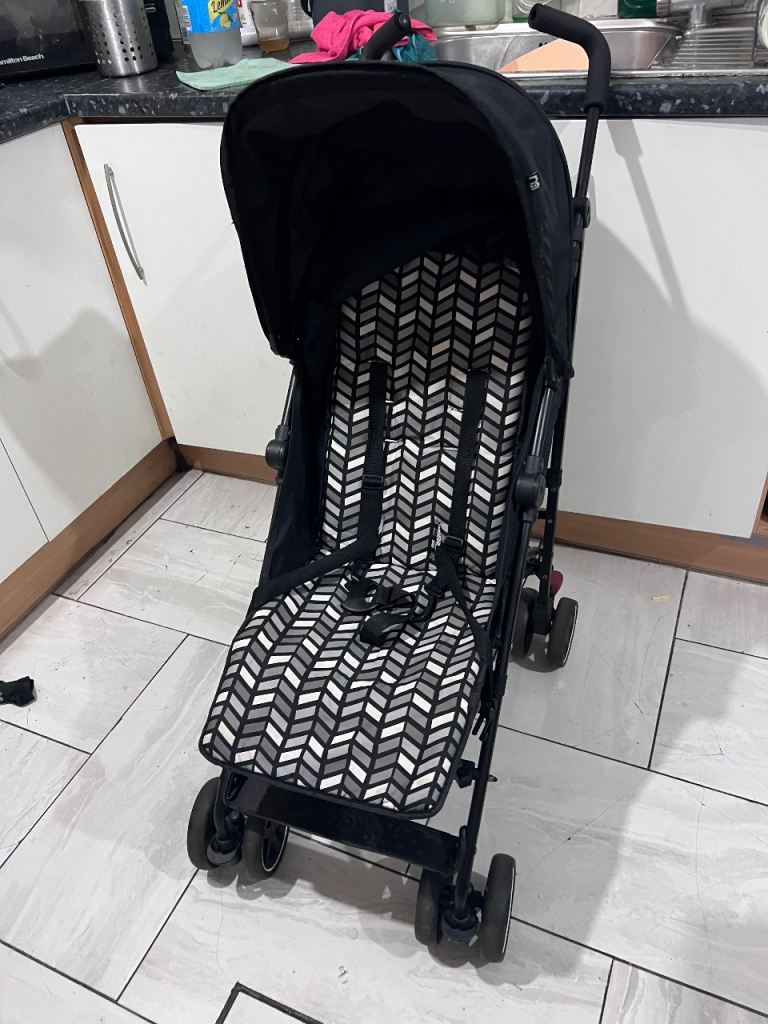 Joie Nitro Stroller - Black with Patterned Seat, Good Condition