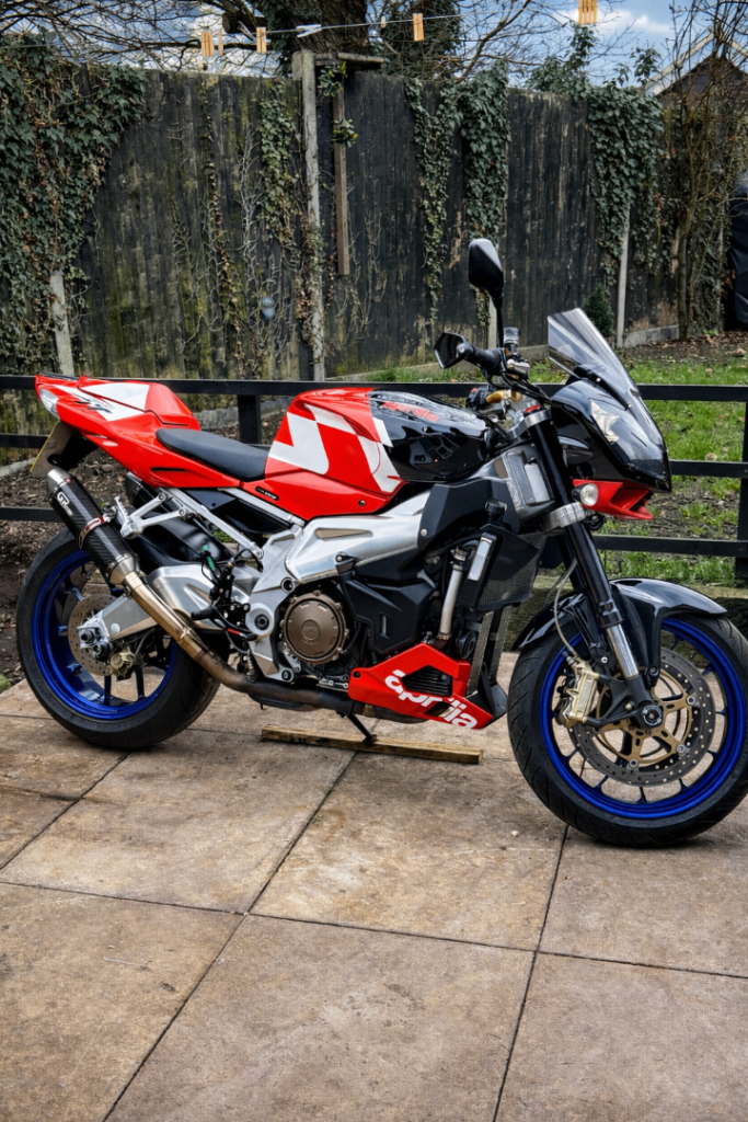 Aprillia tuono 1000 2007 