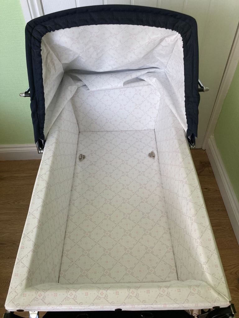 Vintage Silver Cross Coach Built Dolls Pram 