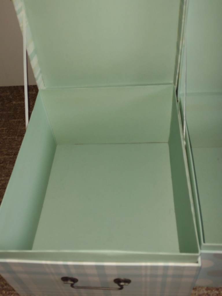 Storage boxes 