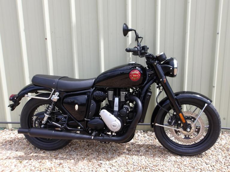 BSA Gold Star 650 Brand New 2026, Finished In Shadow Black * UK Delivery *