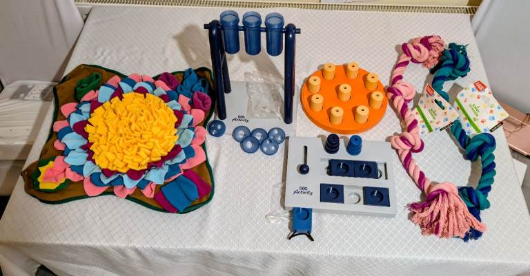 Dog toys 2 still with tags