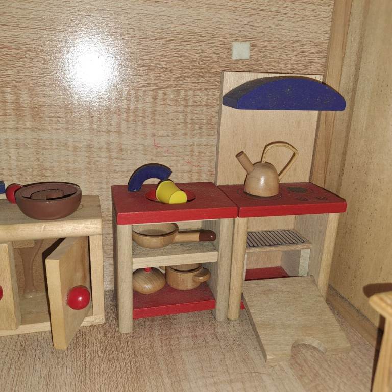 Ladybird wooden dollhouse, garage + car.