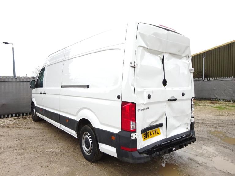 2024 74 REG VOLKSWAGEN CRAFTER CR35 COMMERCE TDI FRIDGE VAN DAMAGED SALVAGE