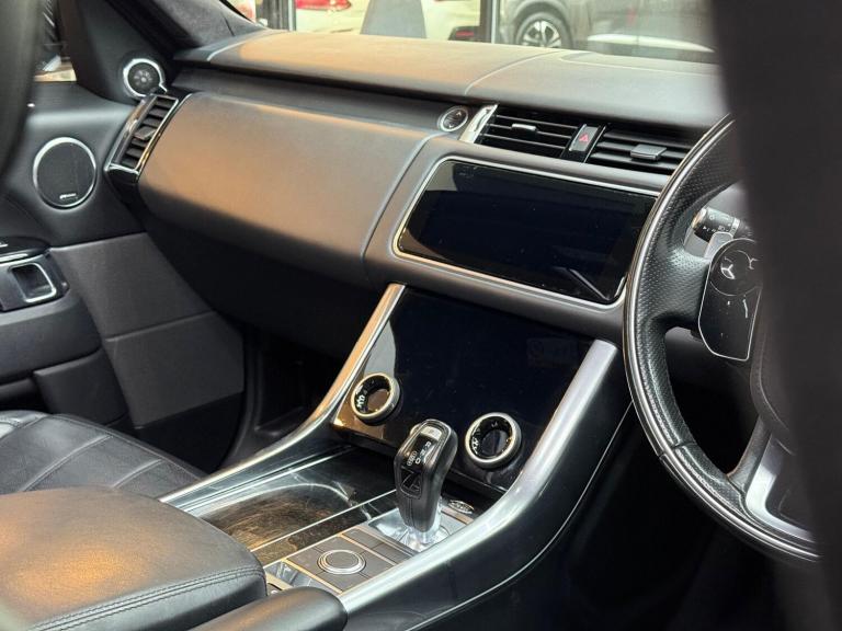 2020 Land Rover Range Rover Sport 3.0 SD V6 Autobiography Dynamic Auto 4WD Euro 6 (s/s) 5dr ESTAT...