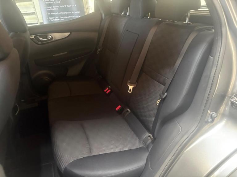 2014 Nissan Qashqai 1.2 DiG-T Acenta 5dr HATCHBACK PETROL Manual