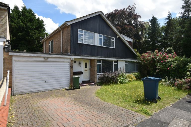 4 bedroom house in Harrow, HA3