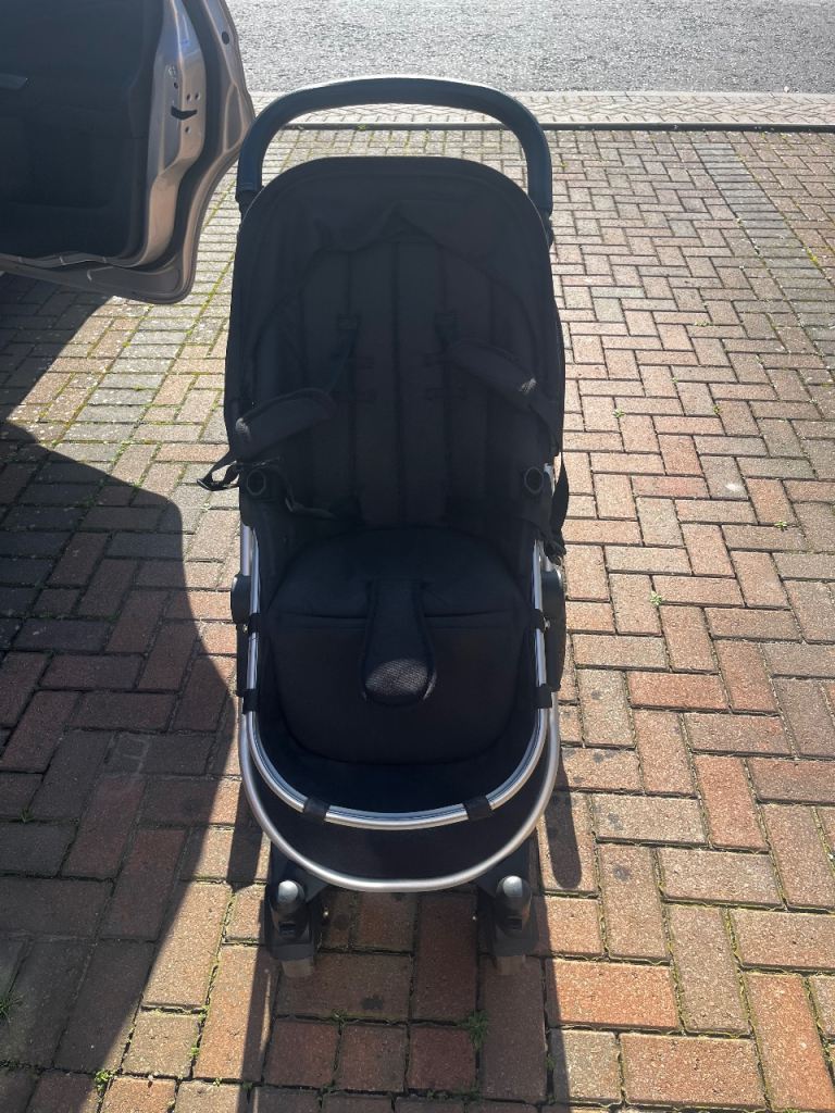 Ickle bubba pram