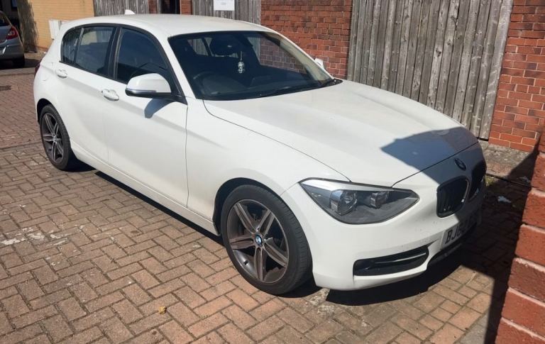 BMW, 1 SERIES, Hatchback, 2012, Manual, 1598 (cc), 5 doors