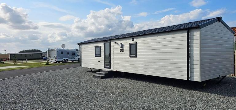 delta saffron deluxe in Hornsea  - Lodge / Caravan 