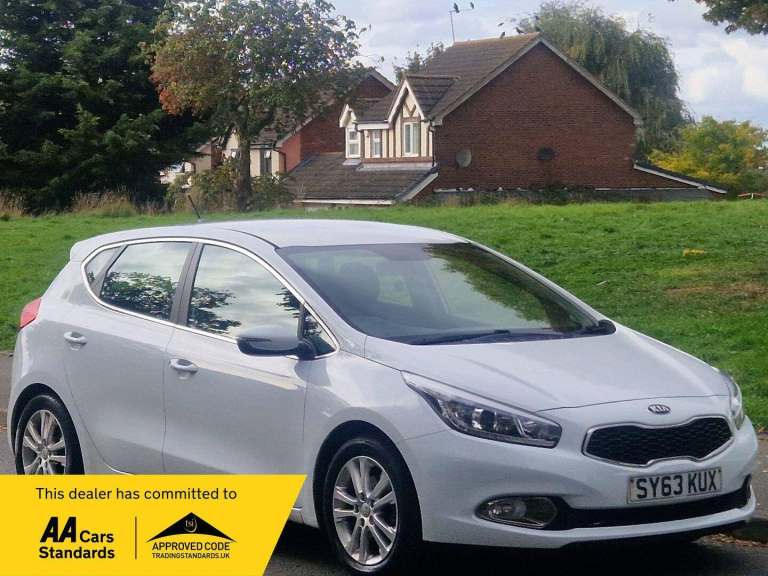 2013 Kia Ceed 1.4 2 5dr HATCHBACK PETROL Manual