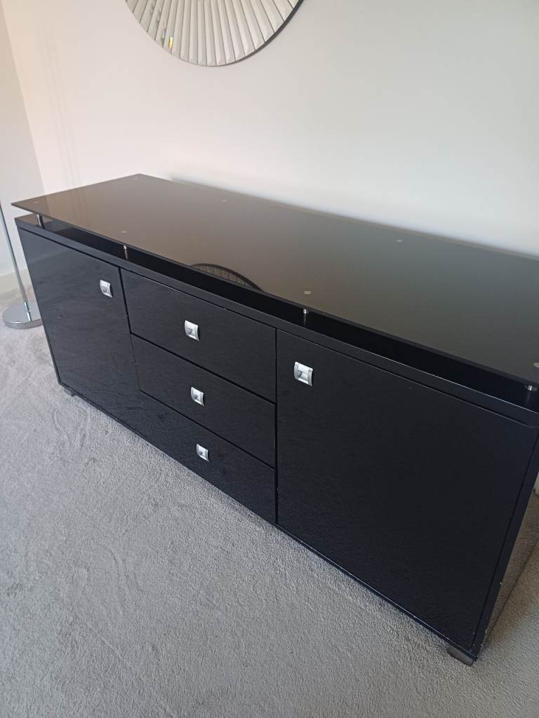 Sideboard 