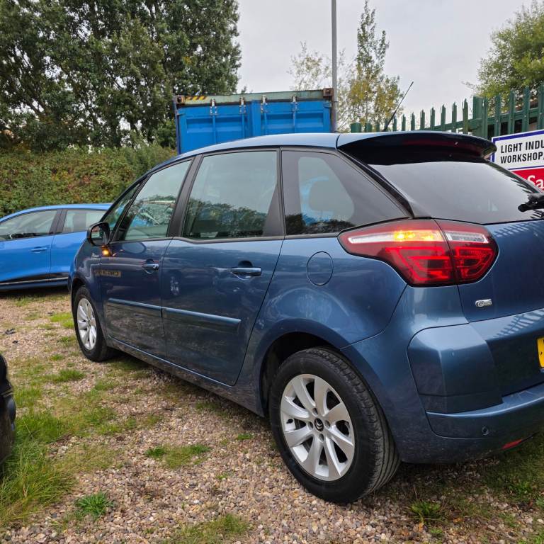 CITROEN C4 PICASSO E-HDi EDITION 1.6 DIESEL 110 BHP AUTOMATIC GEARBOX YEAR 2012 EXCELENT CONDTION!!!