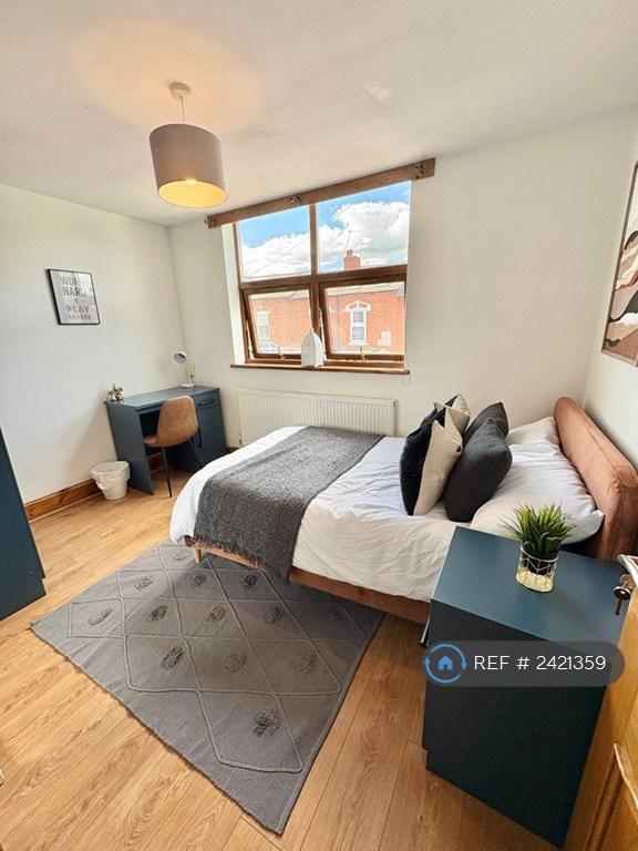 7 bedroom house in Luton Road, Birmingham, B29 (7 bed) (#2421359)