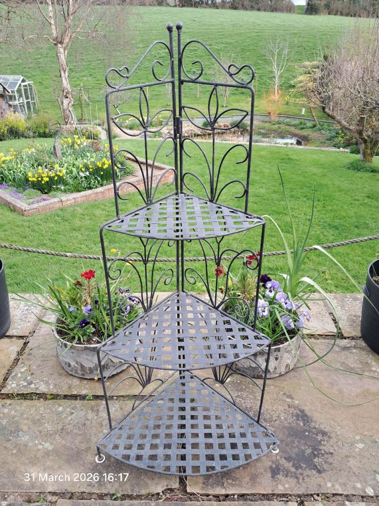 Ornamental metal plant stand