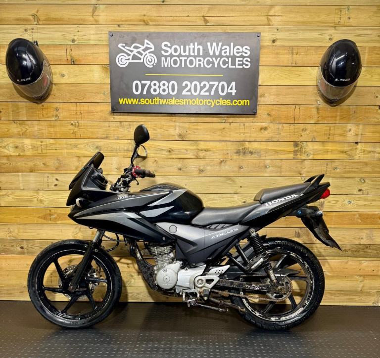 Honda CBF125 / 2010 model / JUST 6.5k MILES