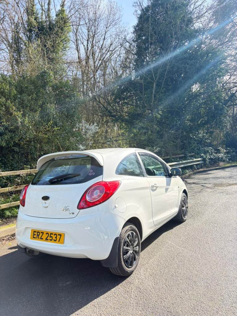 Ford, KA, Hatchback, 2012, Manual, 1242 (cc), 3 doors