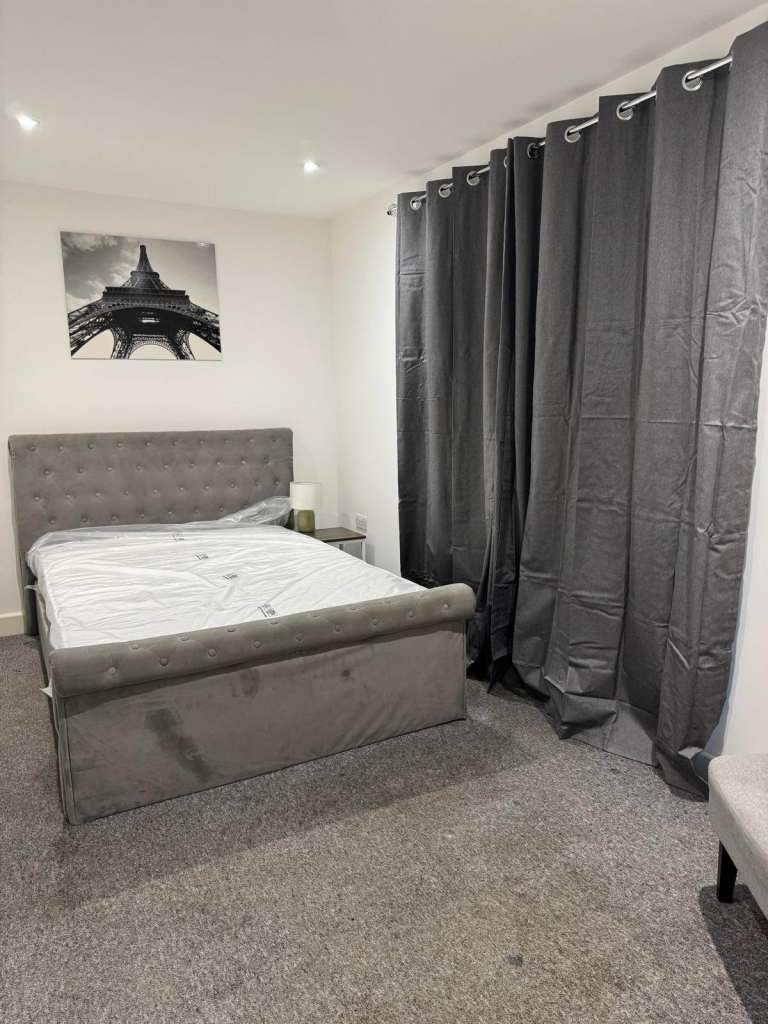Spacious & Cosy Double Room for Rent in - SE15 1JF