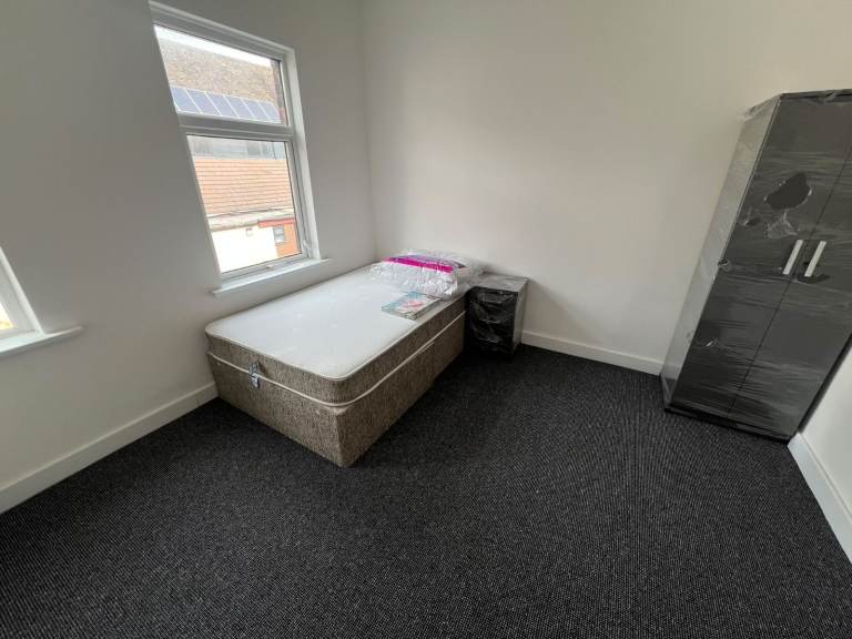 🏠 Room Available Now in Stoke-on-Trent ST4 – Universal Credit Welcome