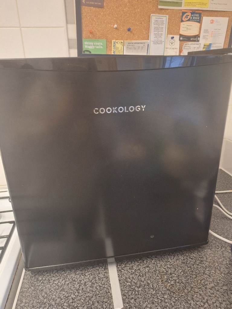 Brown table top freezer 