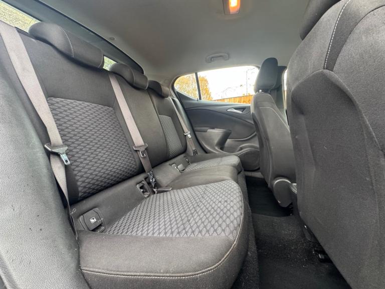 2016 Vauxhall Astra 1.6 CDTi 16V Design 5dr HATCHBACK Diesel Manual