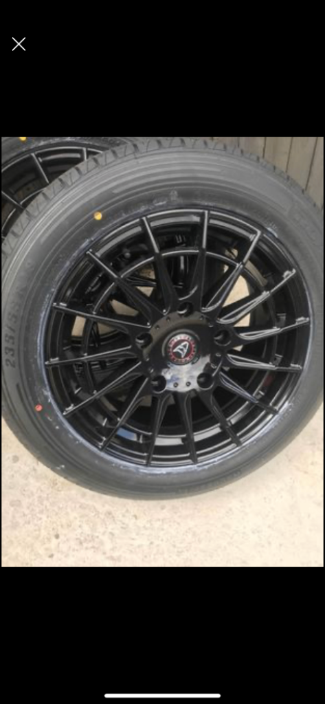 Fox alloy wheel with tyres