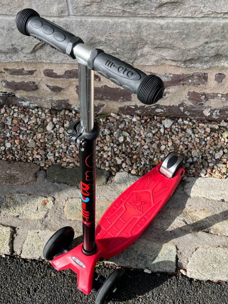 Maxi Micro 3-wheel Scooter for ages 5-12