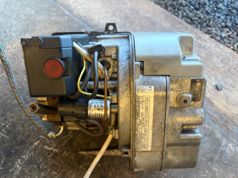 Riello RDB1 50-70 oil fired burner in working condition Fully overhauled 