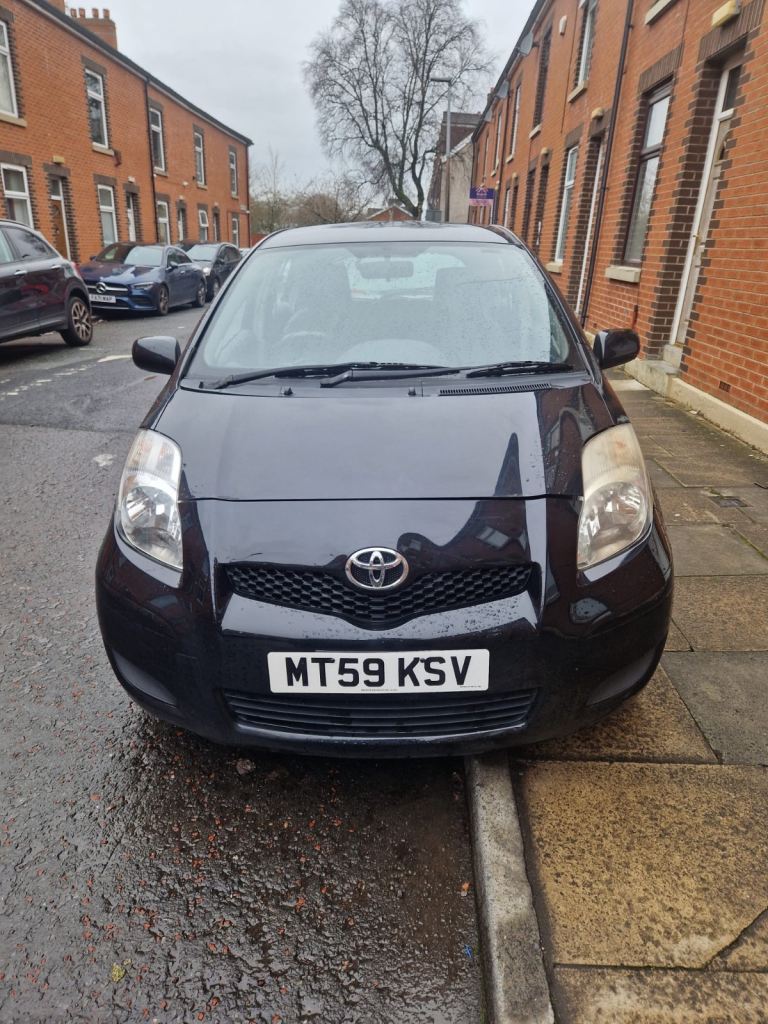Toyota Yaris 2009 Black Manual Petrol 1.3 (spares & repairs)