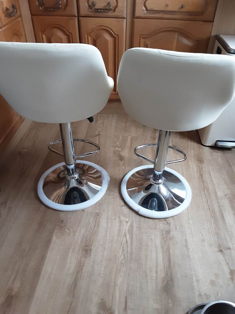Kitchen bar stools