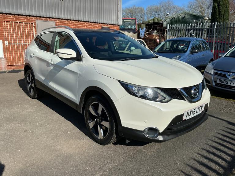 2015 Nissan Qashqai 1.5 dCi N-Tec+ 5dr HATCHBACK Diesel Manual