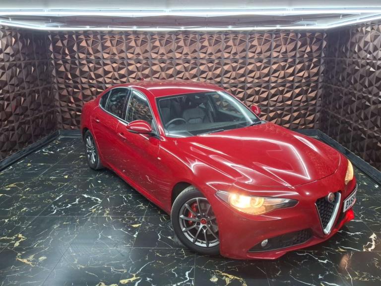 2018 Alfa Romeo Giulia 2.2 JTDM-2 180 Super 4dr Auto SALOON DIESEL Automatic