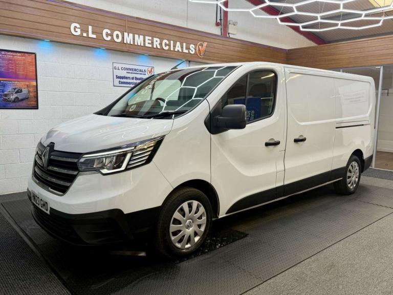 2023 Renault Trafic LL30 Blue dCi 130 Business+ Van PANEL VAN DIESEL Manual