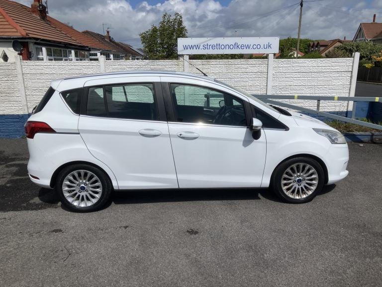 FORD B-MAX 1.0 T EcoBoost Titanium 2014