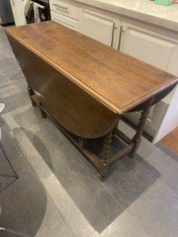 Solid Oak gate leg table 