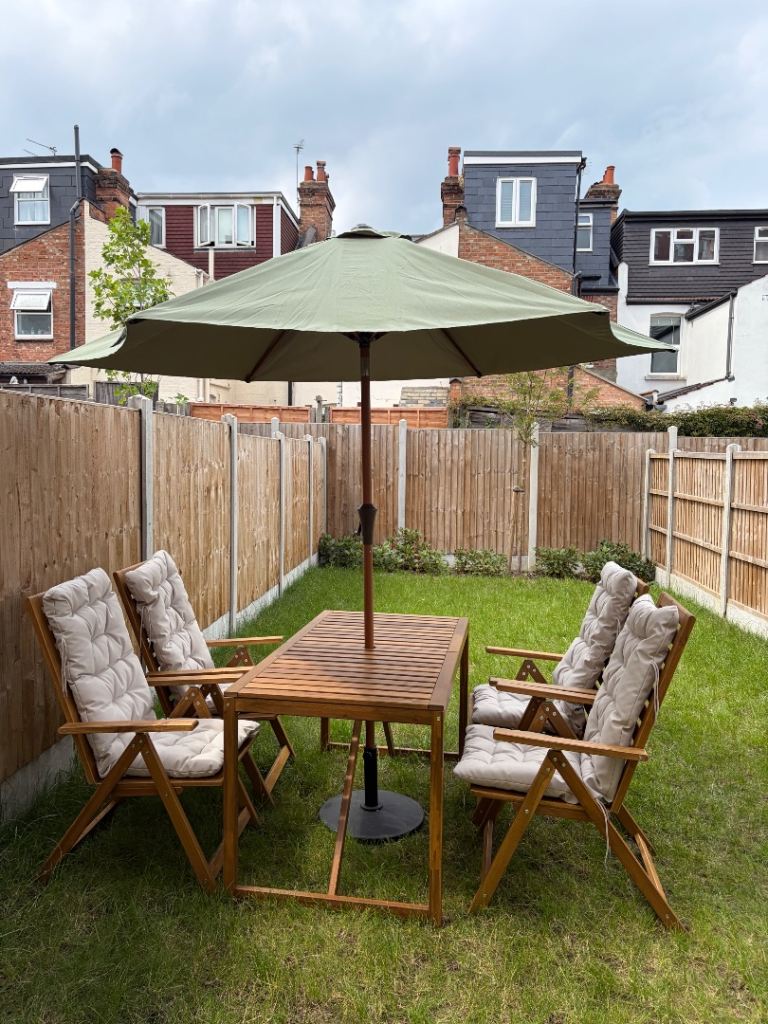 Wooden Garden Patio Furniture Set with Parasol and Cushions