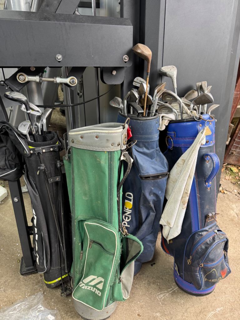 GOLF CLUBS WEDGE PUTTER DRIVER HOWSON CADDY FAZER SLAZENGER DUNLOP WILSON CASE
