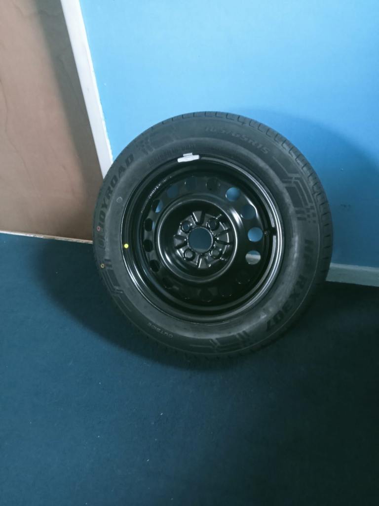 Car tyre for sale 