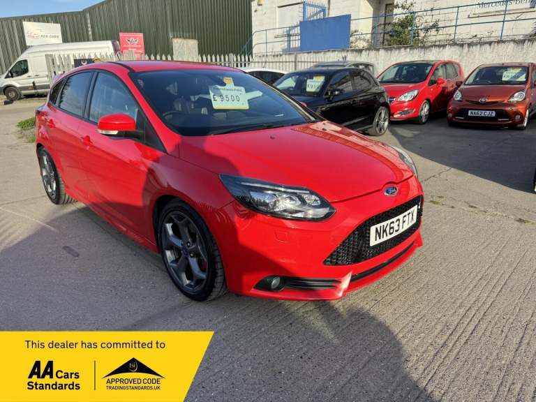 2013 Ford Focus 2.0T EcoBoost ST-3 Euro 5 (s/s) 5dr HATCHBACK Petrol Manual