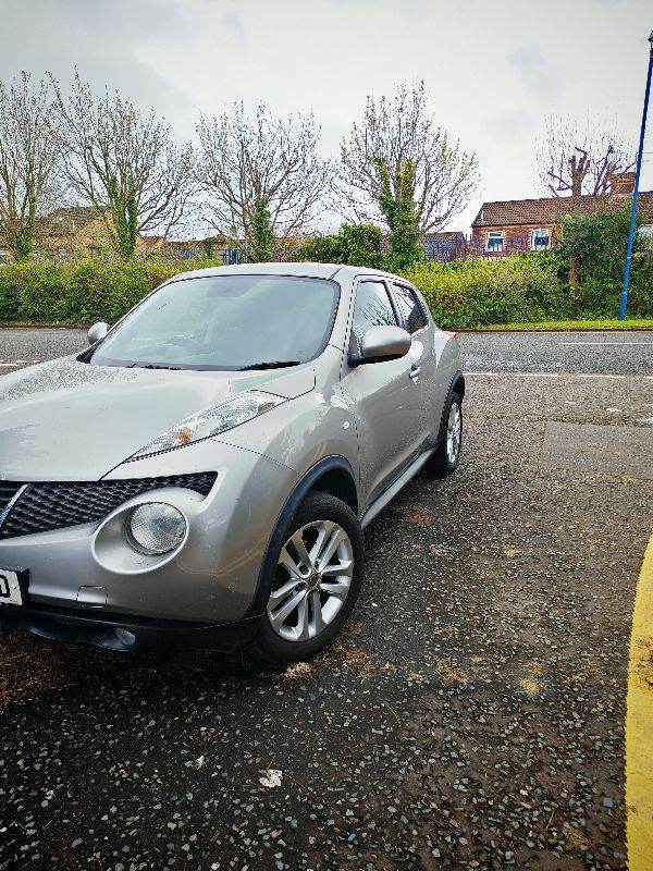 Nissan, JUKE, Hatchback, 2011, automatic , 1598 (cc), 5 doors