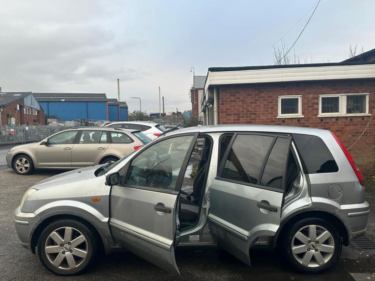 2004 Ford Fusion 1.6 + 5dr Auto HATCHBACK Petrol Automatic