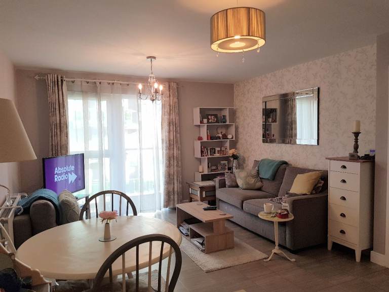 Apartment Furnished for 1 working professional