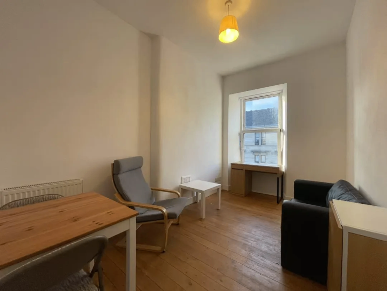 2 Bed Flat to rent on Dumbarton Road, G11