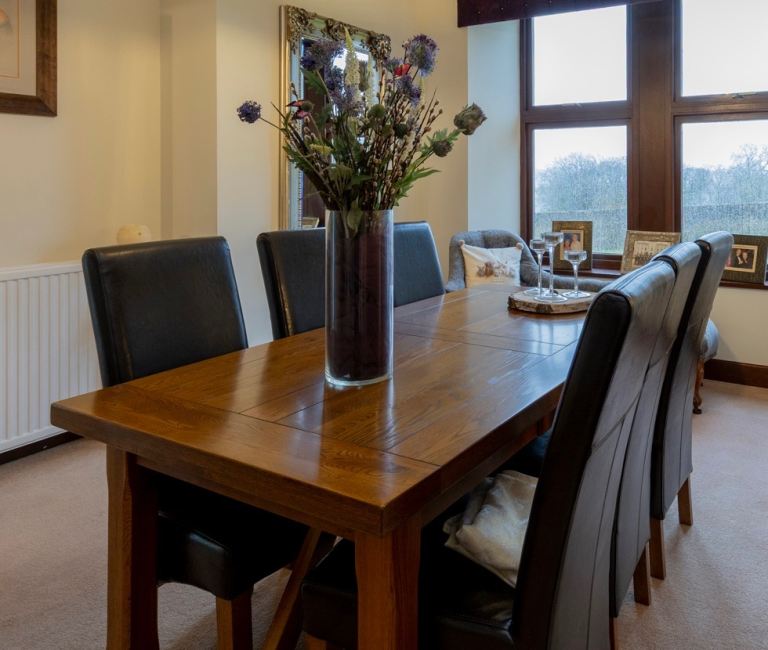 Solid Oak Dining Table with 6 Brown Leather Chairs