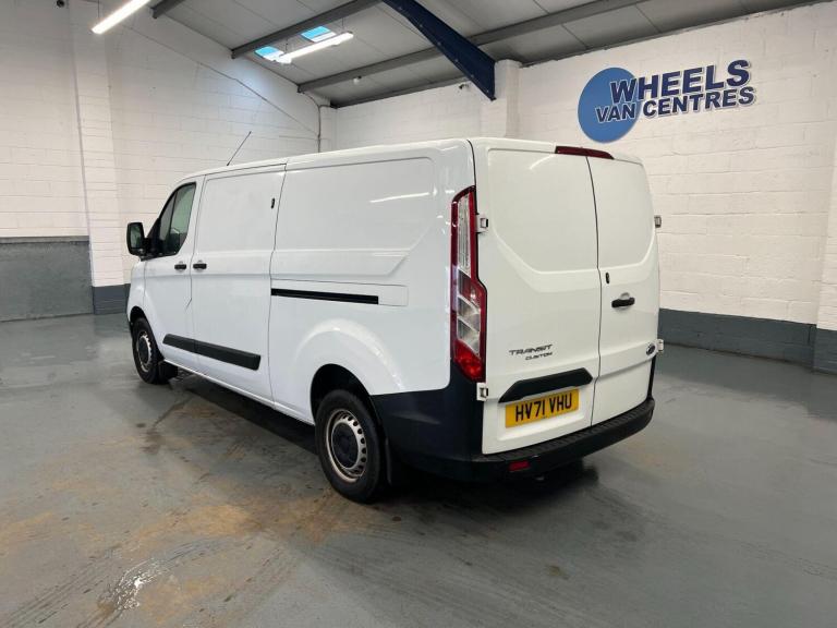 2021 Ford Transit Custom 2.0 300 EcoBlue Leader L2 H1 Euro 6 (s/s) 5dr Panel Van Diesel Manual